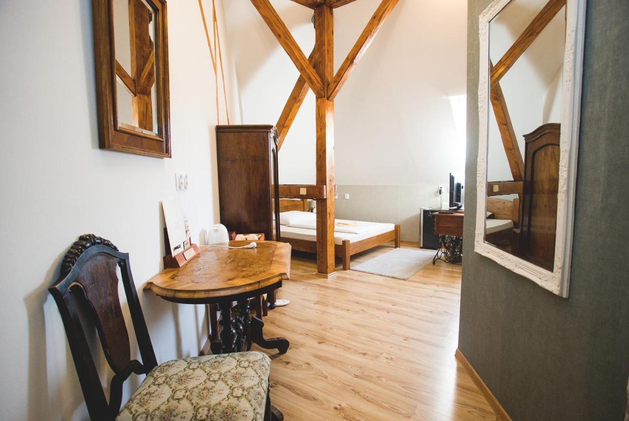 Penzion Trattoria Prešov Extérieur photo