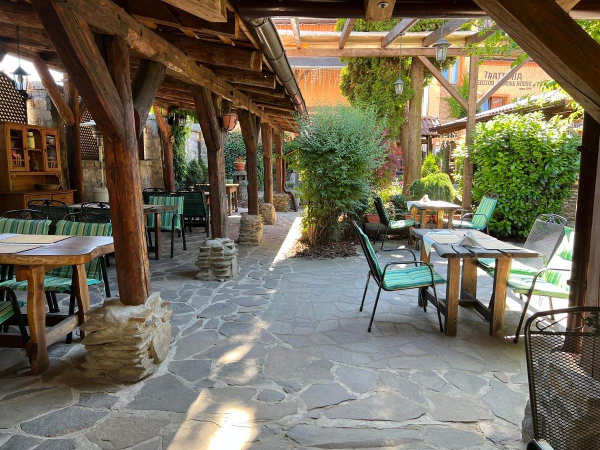 Penzion Trattoria Prešov Extérieur photo